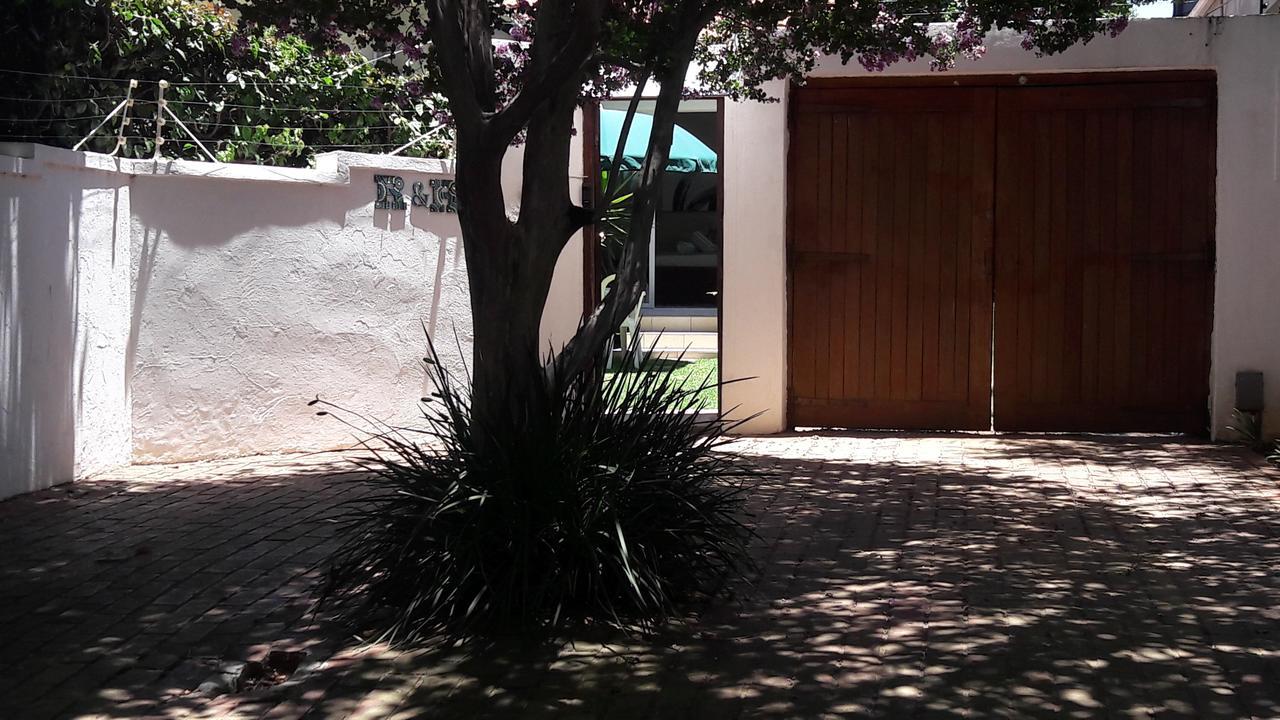 R & R'S Retreat Bed & Breakfast Johannesburg Dış mekan fotoğraf